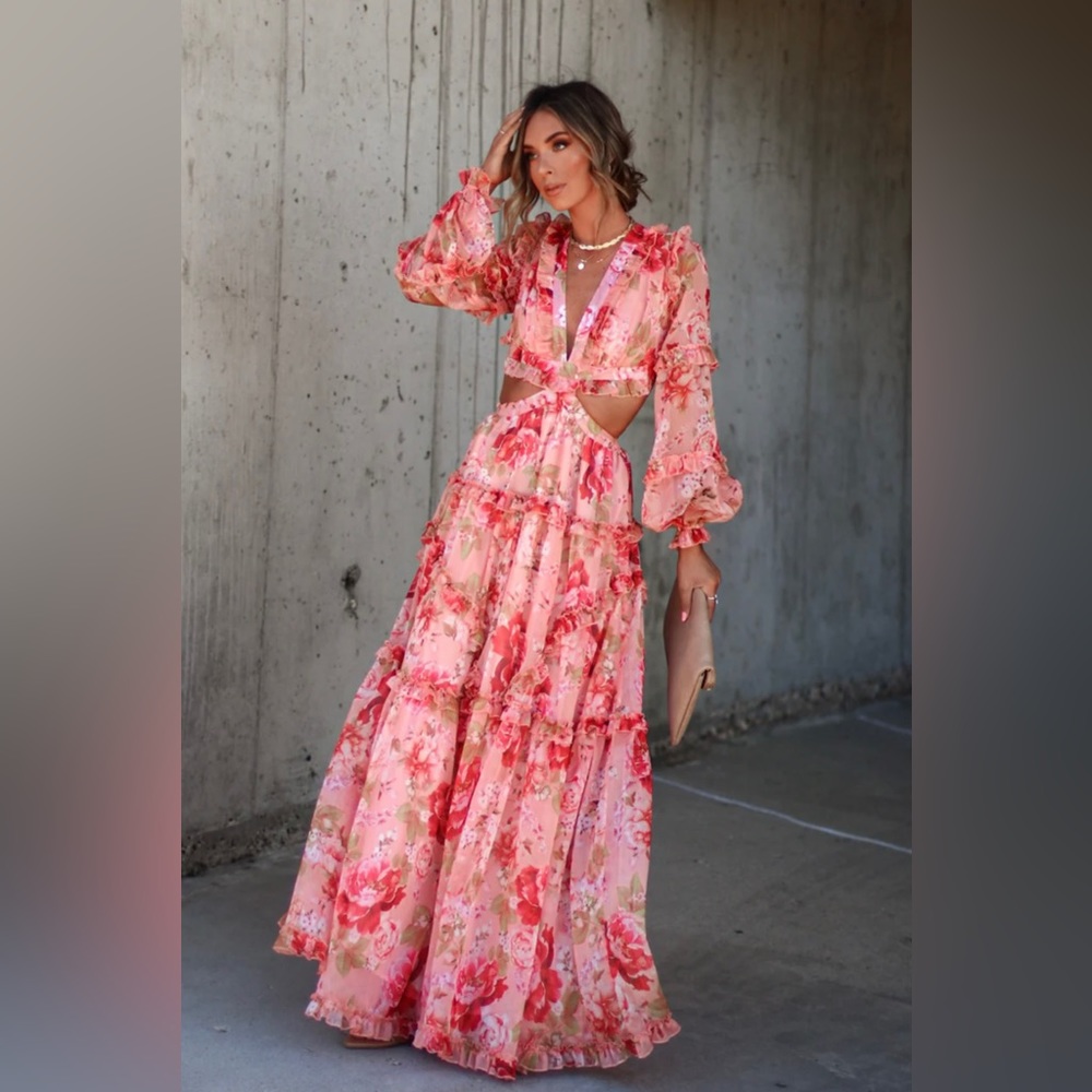 SWEETEST ROMANCE FLORAL CUTOUT LACE UP BACK MAXI DRESS